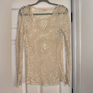 Long sleeve crochet top